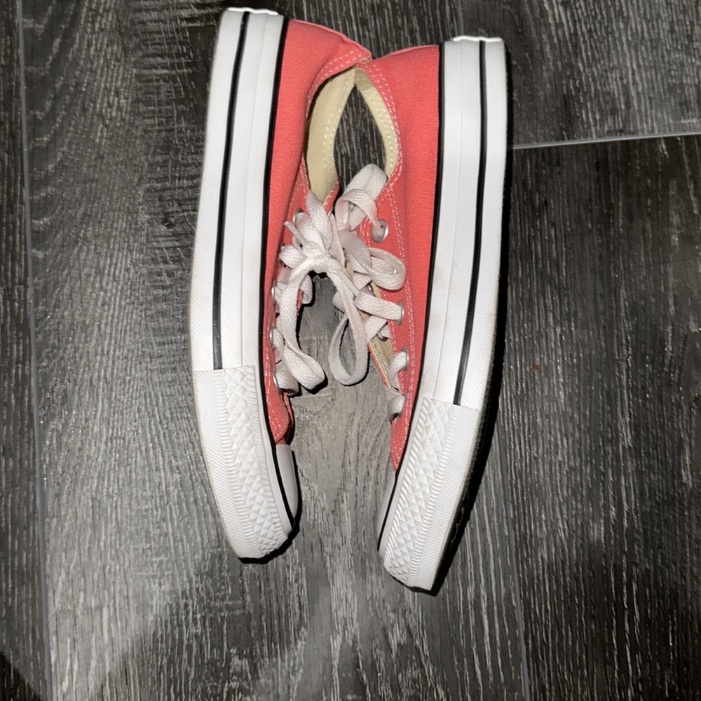 Pink converse - Picture 3 of 5